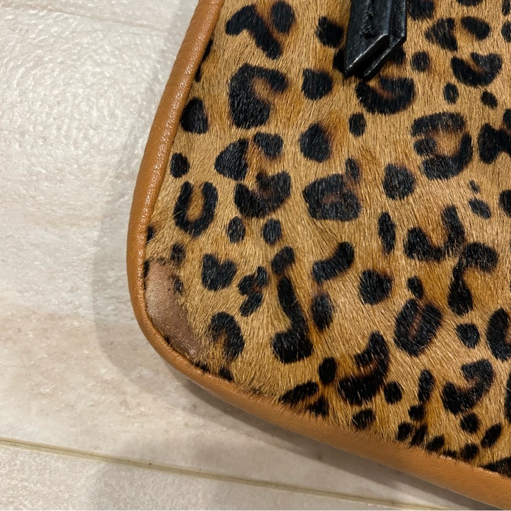 Fossil Leopard Print Crossbody Bag - Picture 9 of 9